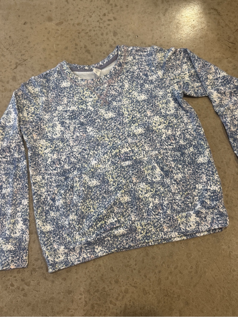 Athleta Blue and Cream Speckled Crewneck